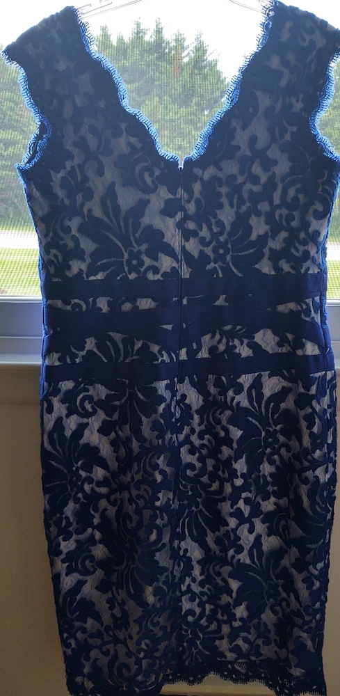 Ladies lace dress